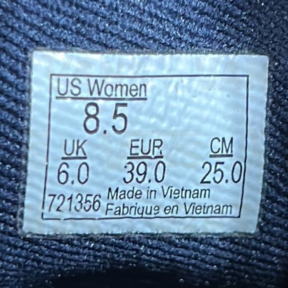 Vans Authentic Low Burgundy Suede Snakeskin Embossed Sneakers Womens Size 8.5 - Picture 11 of 11